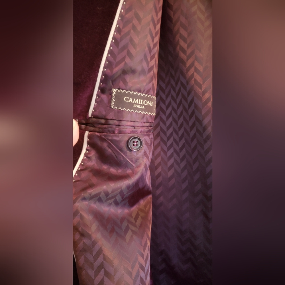 Camiloni Italian 46R Burgundy velvet jacket